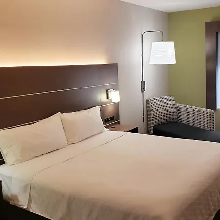 Holiday Inn Express Hotel And Suites Weslaco By Ihg-3