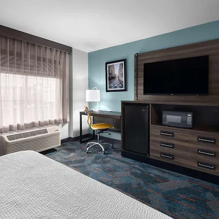 La Quinta By Wyndham Greensboro Nc-2