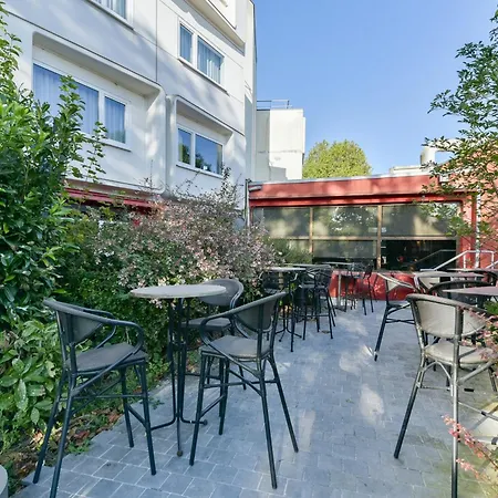 Golden Tulip Roissy Saint Witz-3