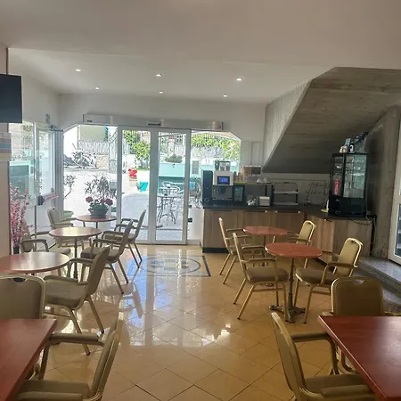 Hotel Jean Marie-2