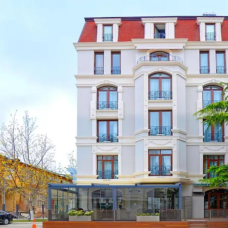 City Avenue Hotel-2