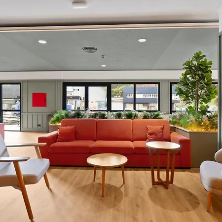 B&B HOTELS Donostia San Sebastián Aeropuerto-3