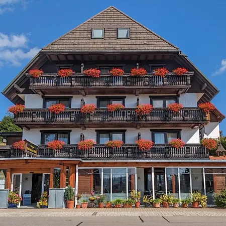 Hochschwarzwald-Hof-3