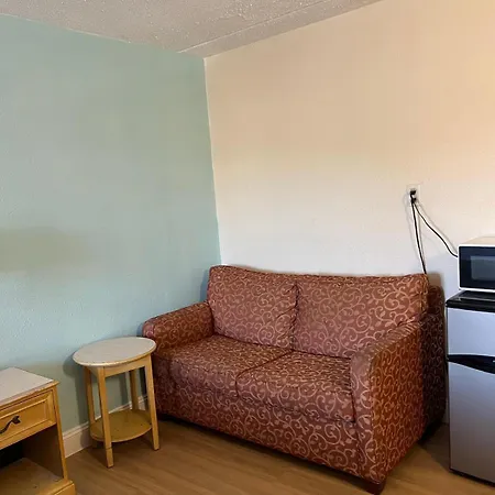 Quality Quarters Inn By Oyo Richmond Ky I-75-2