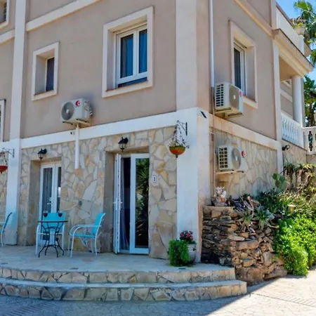 Villa Paraisos-2