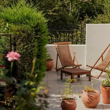 Maison Gamboia, 5 chambres d'hôtes de charme et résidence d'artistes, au calme, vaste jardin fruitier-2