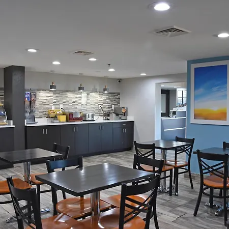 Days Inn By Wyndham Lebanon-2