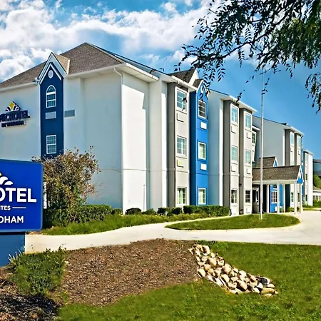 Microtel Inn & Suites By Wyndham Bluffs-3