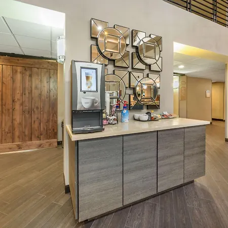 Best Western Plus North Las Vegas Inn&Suites-2