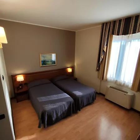 Hotel Majestic-2