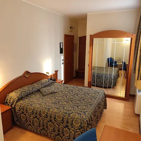 Hotel Majestic-3