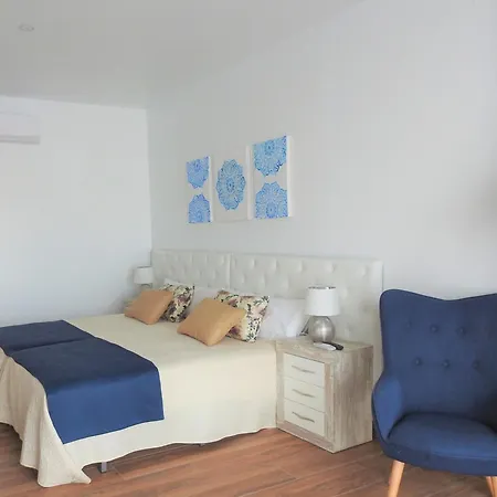 Sandra Rooms-3