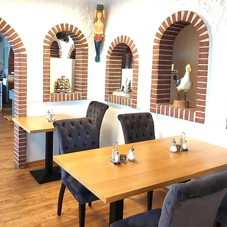 Hotel Villa Weststrand-2