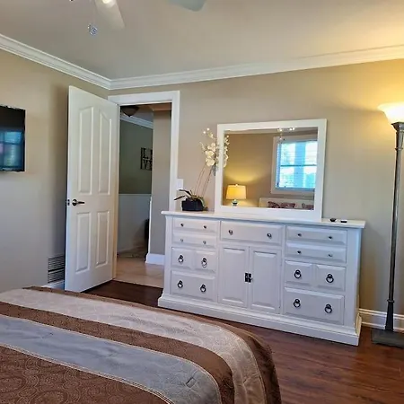 Vacation Home On Alligator Drive-3