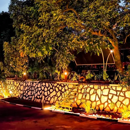 Golden Court-2