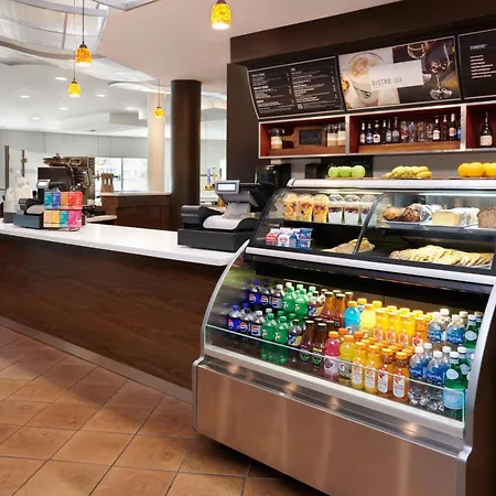 Courtyard By Marriott Ottawa East-2