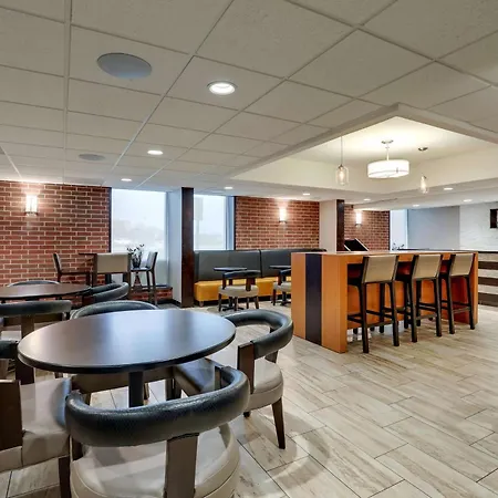 Drury Inn & Suites Springfield-2