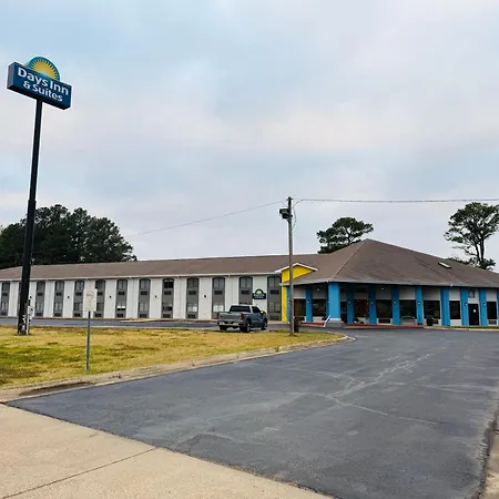Days Inn & Suites By Wyndham Brinkley-2