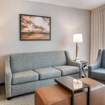 Drury Inn & Suites Champaign-3