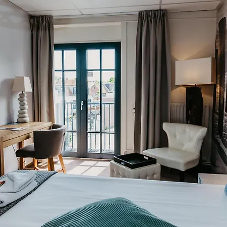 Badhotel Renesse-3