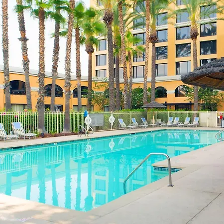 Delta Hotels By Marriott Anaheim Garden Grove-3