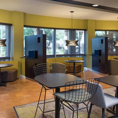 Courtyard By Marriott Miami West/Fl Turnpike-2