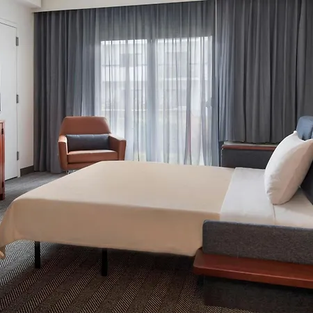 Courtyard By Marriott Silver Spring North/White Oak-2