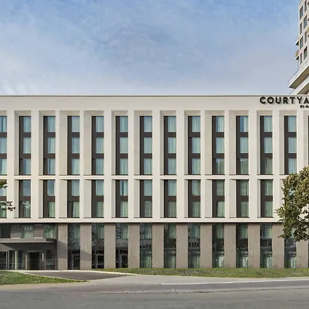 Courtyard By Marriott Hamburg City-2