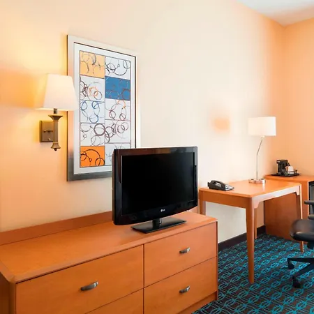 Fairfield Inn & Suites By Marriott State College-2