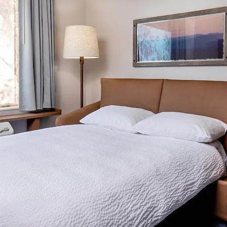 Fairfield Inn & Suites By Marriott Mcpherson-3