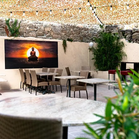 Brit Hotel Confort Auclair-2