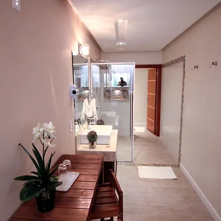 Motel Cisne Blumenau (Adults Only)-3