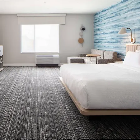 Towneplace Suites By Marriott Milwaukee West Bend-3