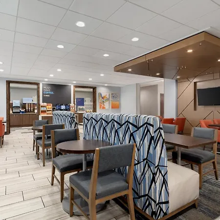 Holiday Inn Express Hotel & Suites Saginaw By Ihg-2