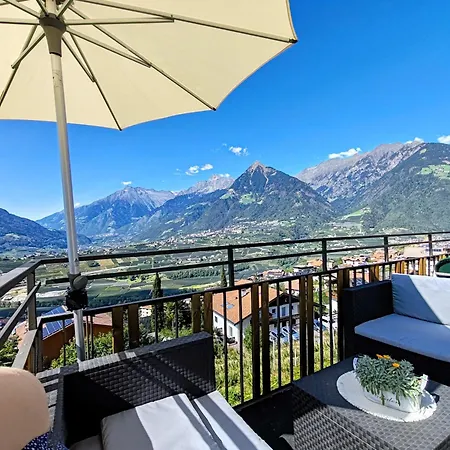 Schenna Garni Eden Bed&Breakfast-3