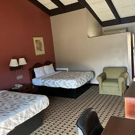 Americas Best Value Inn Franklin-3