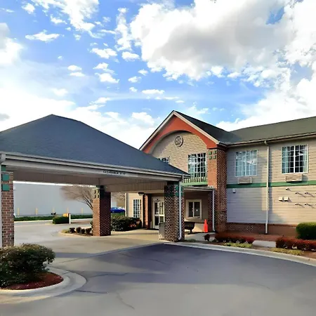 Super 8 By Wyndham Smithfield-Selma-2