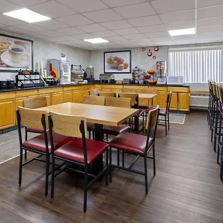 Ramada By Wyndham Parsippany-2