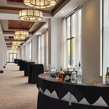 Embassy Suites Chattanooga Hamilton Place-2