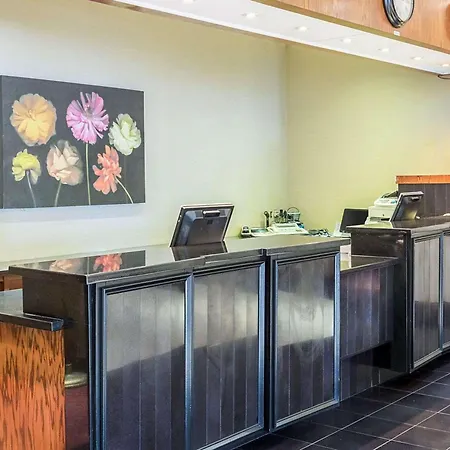 Clarion Hotel Somerset - New Brunswick-3