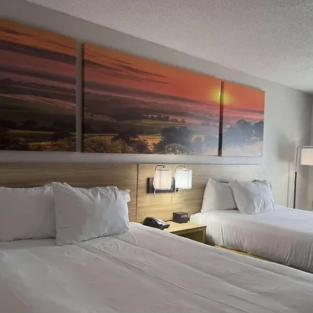 Days Inn By Wyndham Hannibal-3