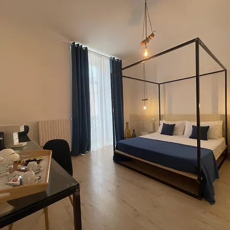 Casa Manfredi D'Angiò-2