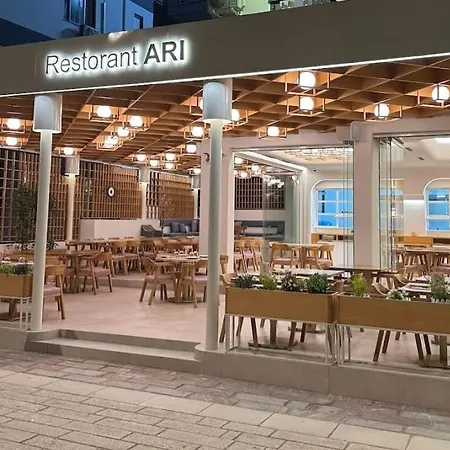 Hotel Ari 2-3