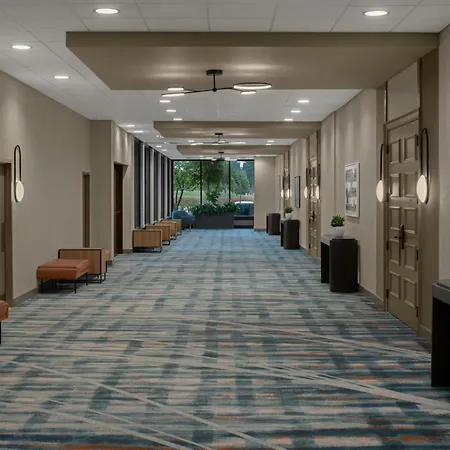 Sheraton Milwaukee Brookfield-3