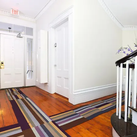 Charming & Stylish Studio On Beacon Hill #3-2
