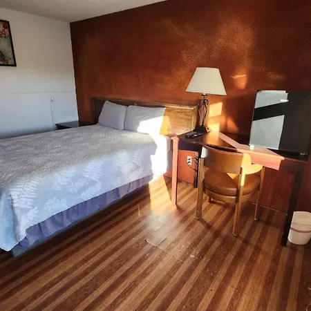 Golden Arrow Motel-3