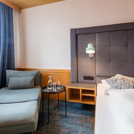 Hotel-Gasthof zum Bach-2