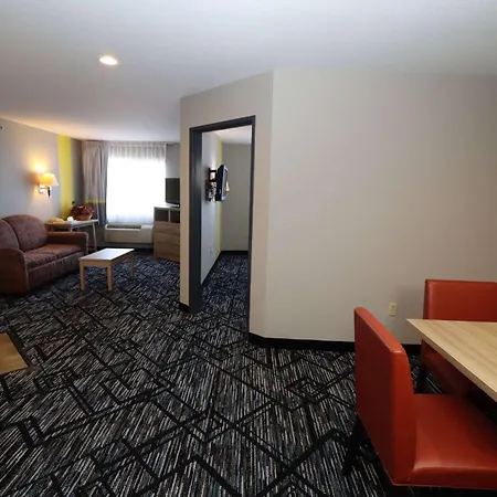 Super 8 By Wyndham Perryville-3