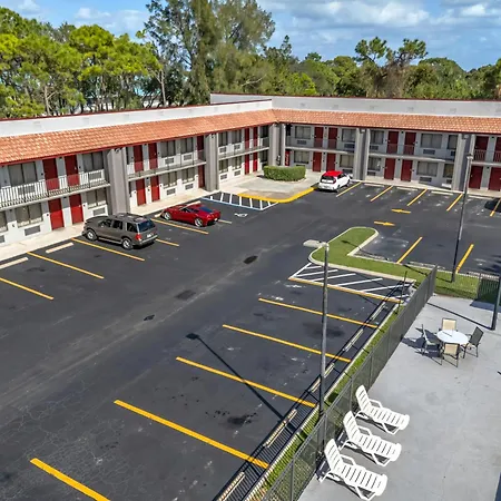 Red Roof Inn Ft Pierce-2