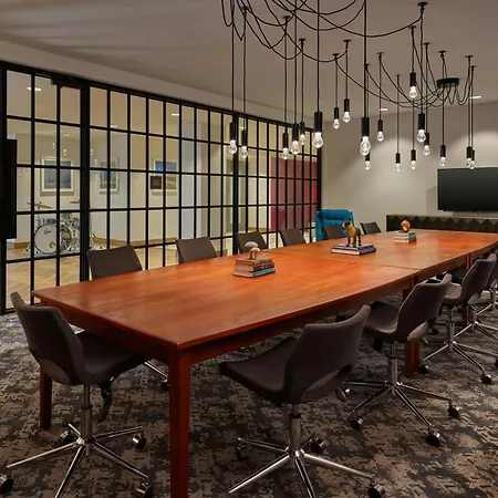 Renaissance Saint Elm Dallas Downtown Hotel-3